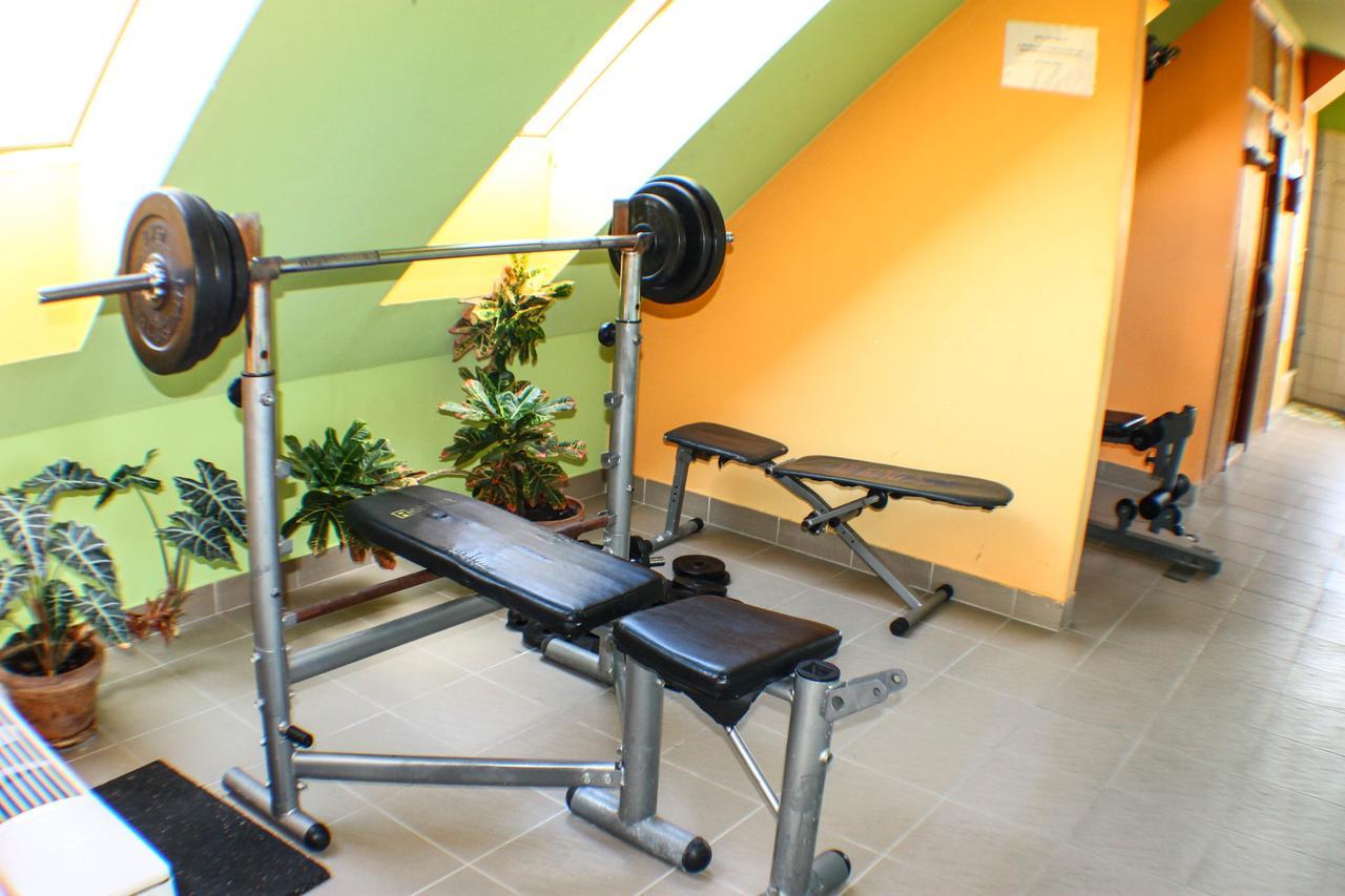 Hotel Jarja Hajdúszoboszló Buitenkant foto