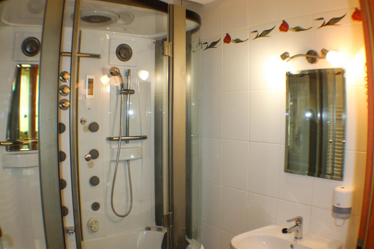 Hotel Jarja Hajdúszoboszló Buitenkant foto