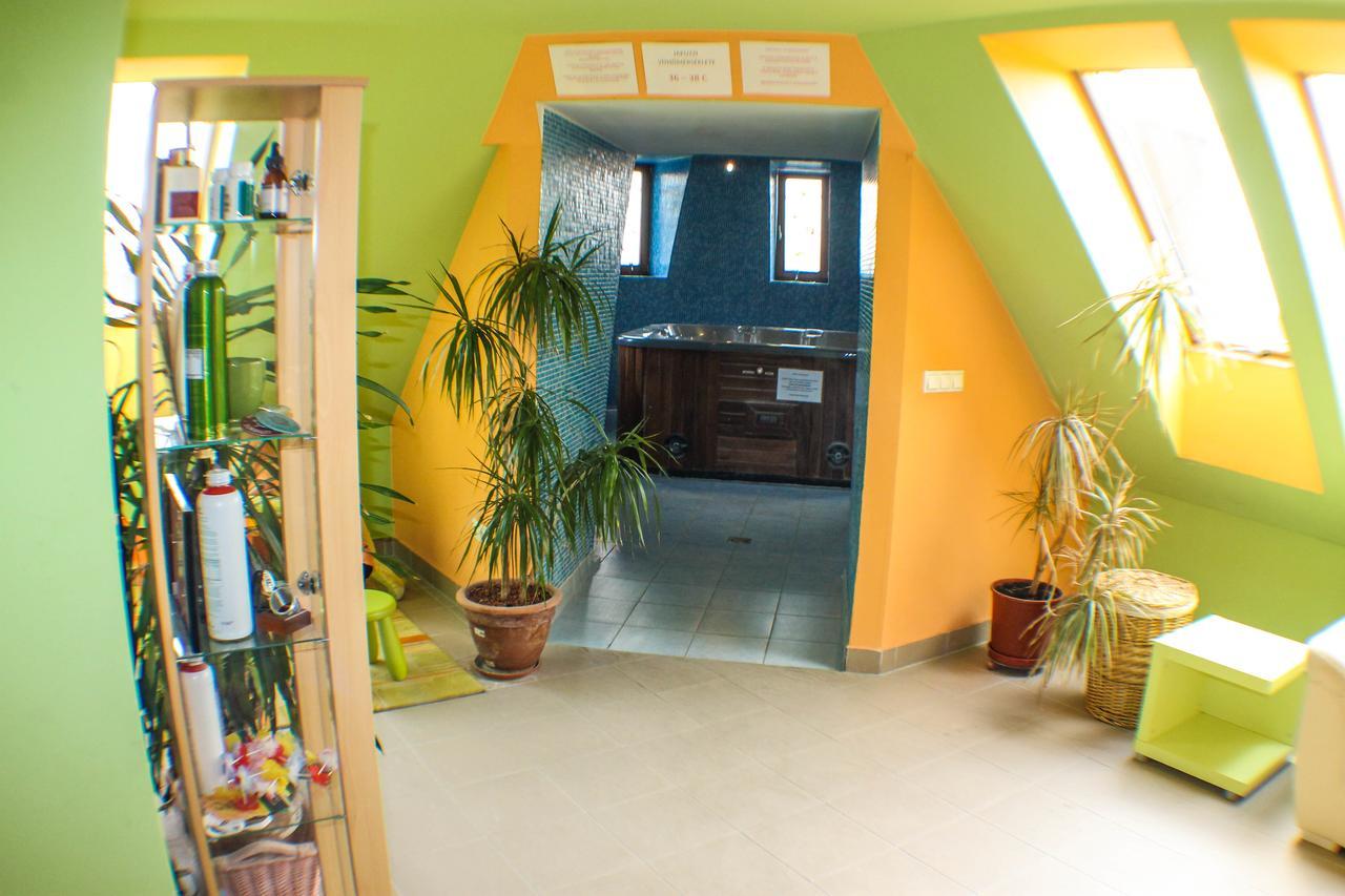 Hotel Jarja Hajdúszoboszló Buitenkant foto