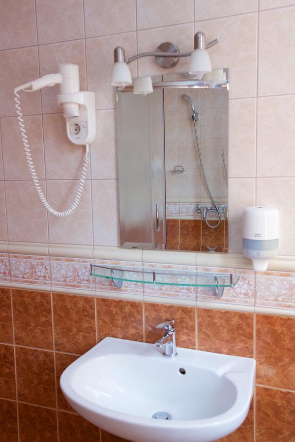 Hotel Jarja Hajdúszoboszló Buitenkant foto