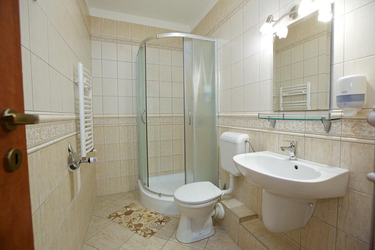 Hotel Jarja Hajdúszoboszló Buitenkant foto
