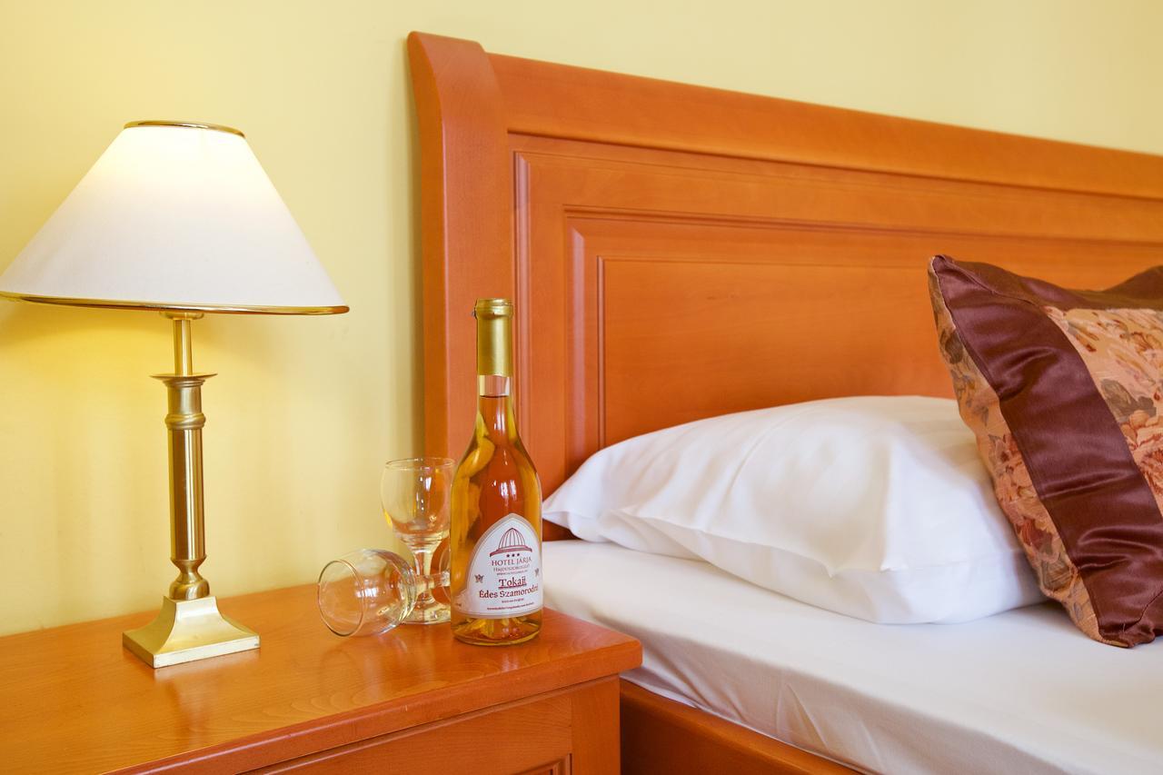 Hotel Jarja Hajdúszoboszló Buitenkant foto