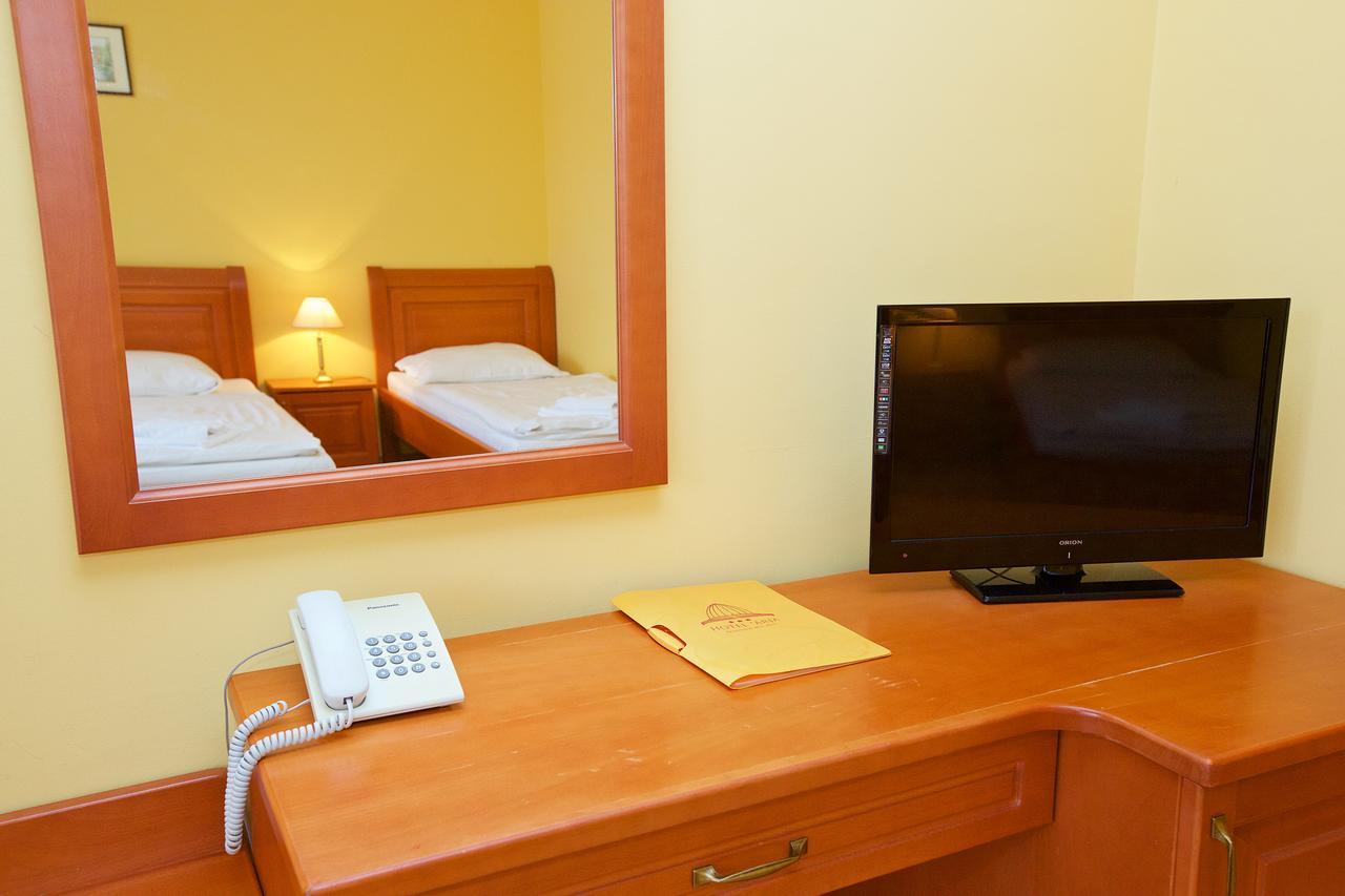 Hotel Jarja Hajdúszoboszló Buitenkant foto
